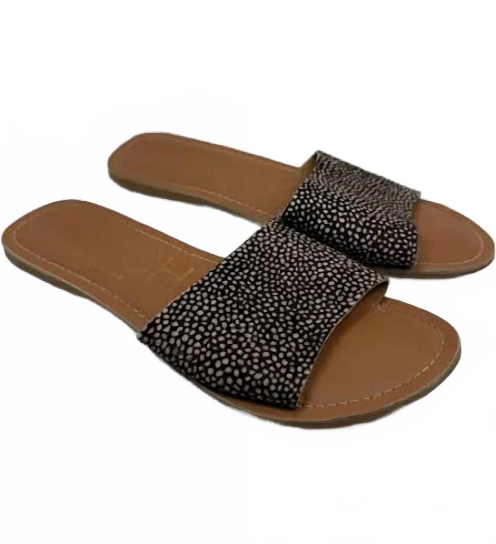 NEW MATISSE women's cabana slide sandals in black spot cow hair